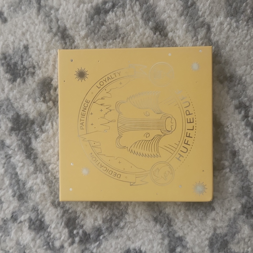 Hufflepuff Eyeshadow Palette
